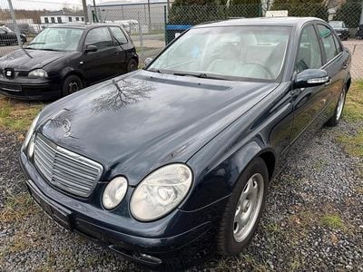 Gebraucht Mercedes E200 Classic 122 PS (89 kW) 2004 Blau Limousine