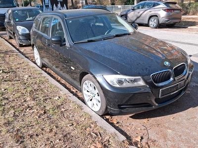Gebraucht BMW 316 116 PS (85 kW) 2011 Schwarz Kombi