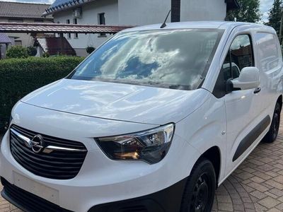 Opel Combo-e Life