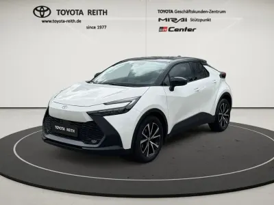 Gebraucht Toyota C-HR Team 197 PS (144 kW) 2024 Super white 2 (040)/ black (20 SUV