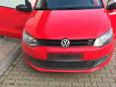 Gebraucht VW Polo 60 PS (44 kW) 2011 Rot Kleinwagen