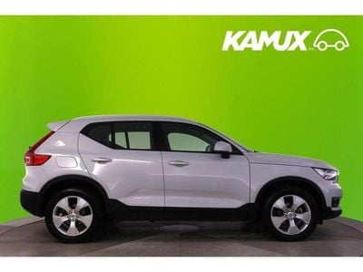 Usado Volvo XC40 Momentum 150 HP (110 kW) 2020 Prateado SUV