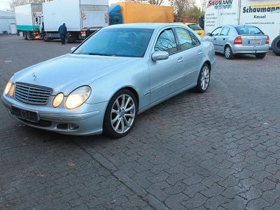 Mercedes E320