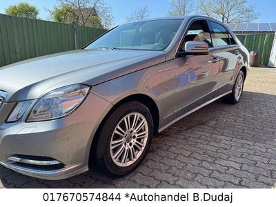 Gebraucht Mercedes E300 Elegance 231 PS (169 kW) 2011 Silber Limousine
