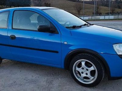 Blau Gebraucht 2001 Opel Corsa | 1.150 € (Fairer Preis)