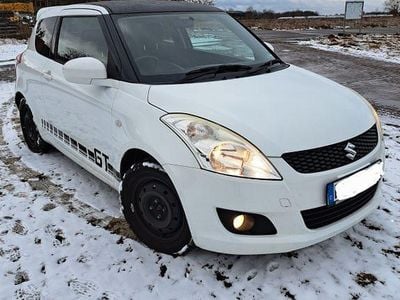 Gebraucht Suzuki Swift 94 PS (69 kW) 2013 Weiß Kleinwagen