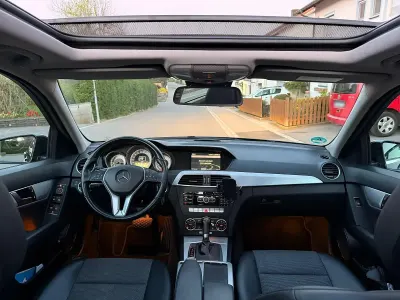 Gebraucht Mercedes C200 183 PS (134 kW) 2012 Schwarz Limousine