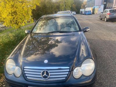 Mercedes C200