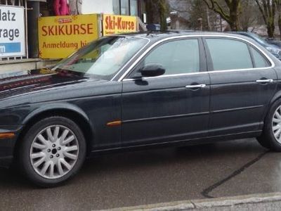 Jaguar XJ8