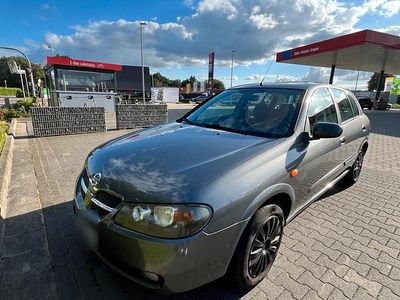 Gebraucht Nissan Almera 95 PS (69 kW) 2002 Grau Kleinwagen