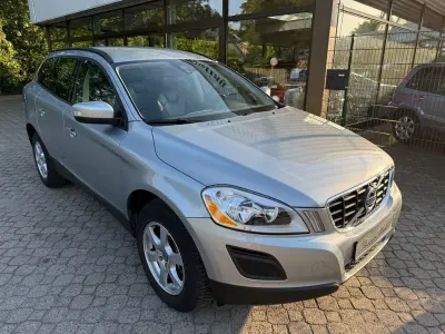 Gebraucht Volvo XC60 Kinetic 241 PS (177 kW) 2011 Grau SUV