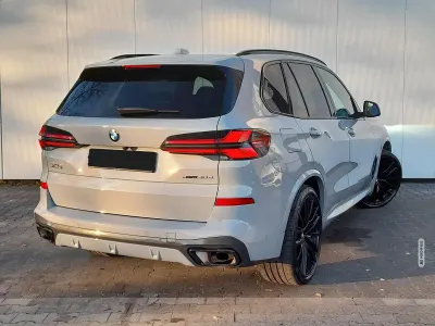 Gebraucht BMW X5 352 PS (258 kW) 2025 Grau metallic SUV
