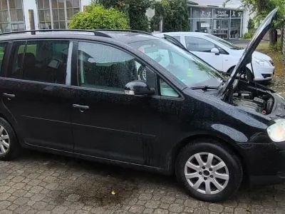 Gebraucht VW Touran Conceptline 90 PS (66 kW) 2005 Schwarz Van / Kleinbus