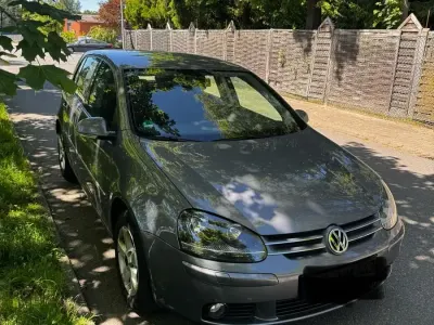 Gebraucht VW Golf VI Edition 80 PS (58 kW) 2008 Grau Kleinwagen