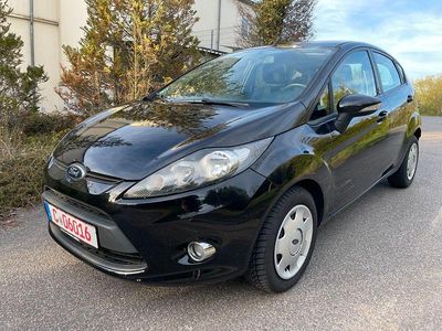 Używany Ford Fiesta 82 KM (60 kW) 2012 Czarny Sedan/Limuzyna