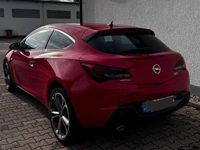 Opel Astra GTC