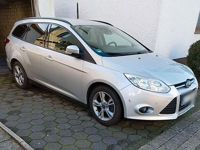 gebraucht Ford Focus Turnier 1,6 TDCi Sync Edition