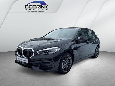 Schwarz Gebraucht 2022 BMW 118 Sport Line Kleinwagen | 21.400 € (Guter Preis)