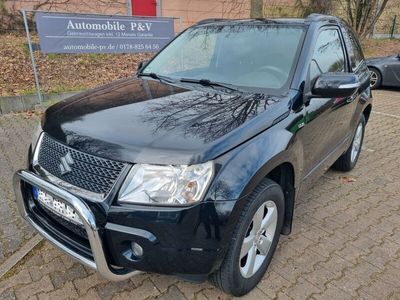 gebraucht Suzuki Grand Vitara 1.9 DDIS Black and White 4x4*Klima*AHK*Sitzh*