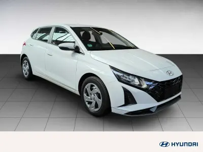 Gebraucht Hyundai i20 Select 101 PS (74 kW) 2025 Atlas white Kleinwagen
