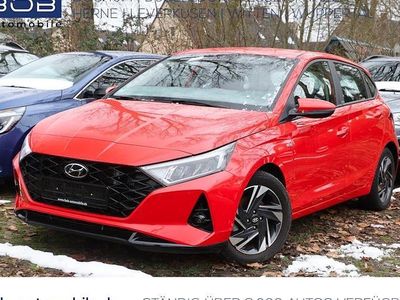 Gebraucht Hyundai i20 Trend 100 PS (73 kW) 2020 Rot Limousine