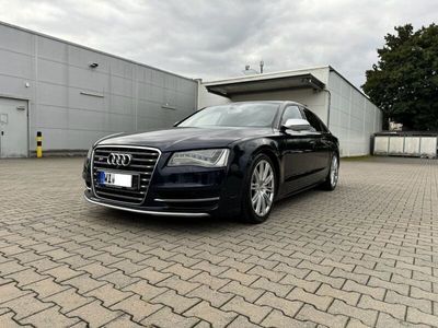 Audi S8