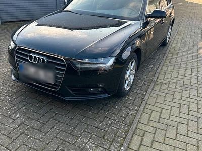 Schwarz Gebraucht 2012 Audi A4 Kombi | 7.400 € (Fairer Preis)