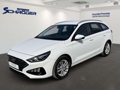 Gebraucht Hyundai i30 Trend 116 PS (85 kW) 2022 Weiss Kombi