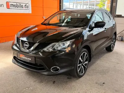 Gebraucht Nissan Qashqai Tekna 131 PS (96 kW) 2016 Schwarz SUV