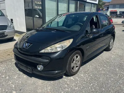 Gebraucht Peugeot 207 Urban Move 95 PS (69 kW) 2008 Noir obsidien Limousine
