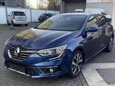 Gebraucht Renault Mégane IV Bose Edition 159 PS (116 kW) 2019 Blau cosmos Kleinwagen