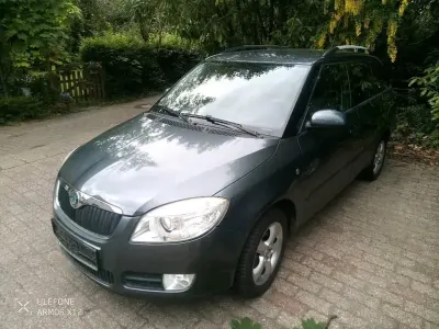 Gebraucht Skoda Fabia 70 PS (51 kW) 2010 Silber Kombi