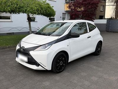 Usata Toyota Aygo 69 CV (50 kW) 2016 Bianco Utilitaria