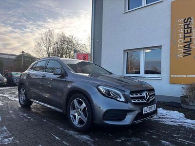 Mountaingrau Gebraucht 2019 Mercedes GLA200 AMG line SUV | 25.400 € (Fairer Preis)