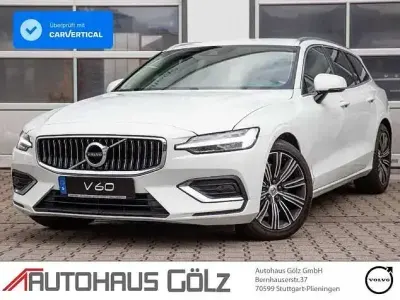 Gebraucht Volvo V60 Inscription 250 PS (183 kW) 2019 Ice white, solid / solid Kombi