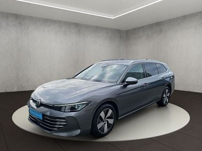 Diabasgrau metallic Gebraucht 2024 VW Passat Elegance Kombi | 38.800 € (Fairer Preis)
