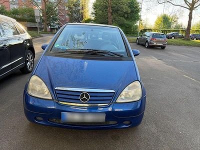 Usata Mercedes A160 102 CV (75 kW) 1998 Blu Utilitaria