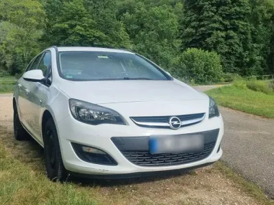 Gebraucht Opel Astra S 110 PS (80 kW) 2015 Weiß Kombi