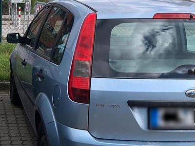 Usata Ford Fiesta 80 CV (58 kW) 2005 Blu Utilitaria