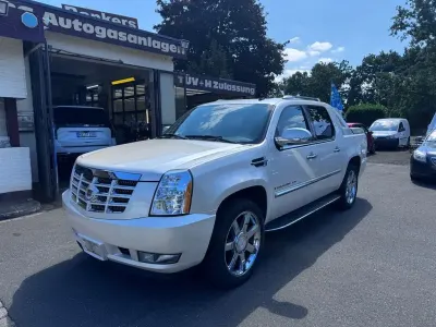 Gebraucht Cadillac Escalade 409 PS (300 kW) 2008 Weiß SUV