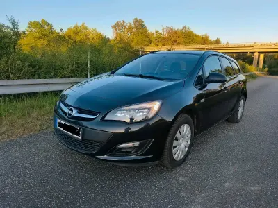 Gebraucht Opel Astra 110 PS (80 kW) 2016 Schwarz Kombi