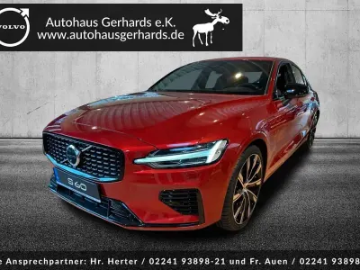 Gebraucht Volvo S60 Ultimate 455 PS (334 kW) 2024 Rot Limousine