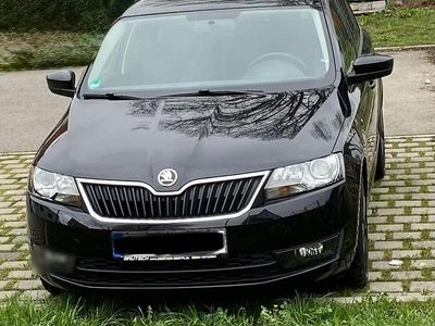 Gebraucht Skoda Rapid Style 122 PS (89 kW) 2014 Schwarz Kleinwagen