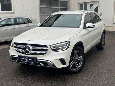 Sonderlack. diamantweiß brigh Gebraucht 2020 Mercedes GLC300 AMG SUV | 34.790 € (Fairer Preis)