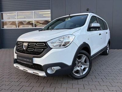 Gebraucht Dacia Lodgy Stepway 116 PS (85 kW) 2022 Weiß Van / Kleinbus