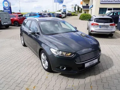 Gebraucht Ford Mondeo Titanium 150 PS (110 kW) 2015 Mambagrün (metallic) Kombi
