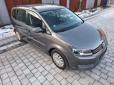 Grau Gebraucht 2012 VW Touran Van / Kleinbus | 5.555 € (Superpreis)