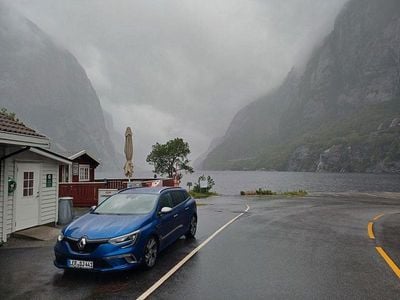 Gebraucht Renault Mégane III GT 205 PS (150 kW) 2016 Blau Limousine