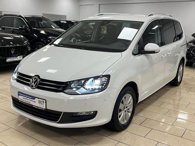 Weiß Gebraucht 2021 VW Sharan Comfortline Van / Kleinbus | 26.400 € (Guter Preis)