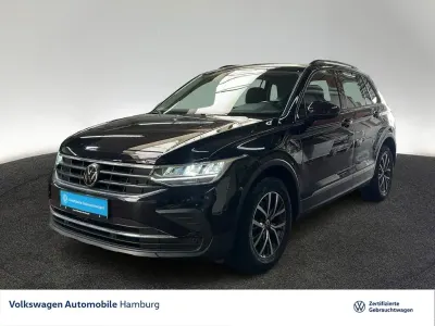 Gebraucht VW Tiguan Life 150 PS (110 kW) 2023 2t deep black perleffekt SUV